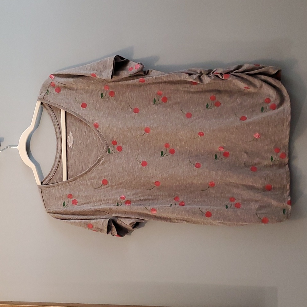 Lane Bryant Cherry tee 22/24